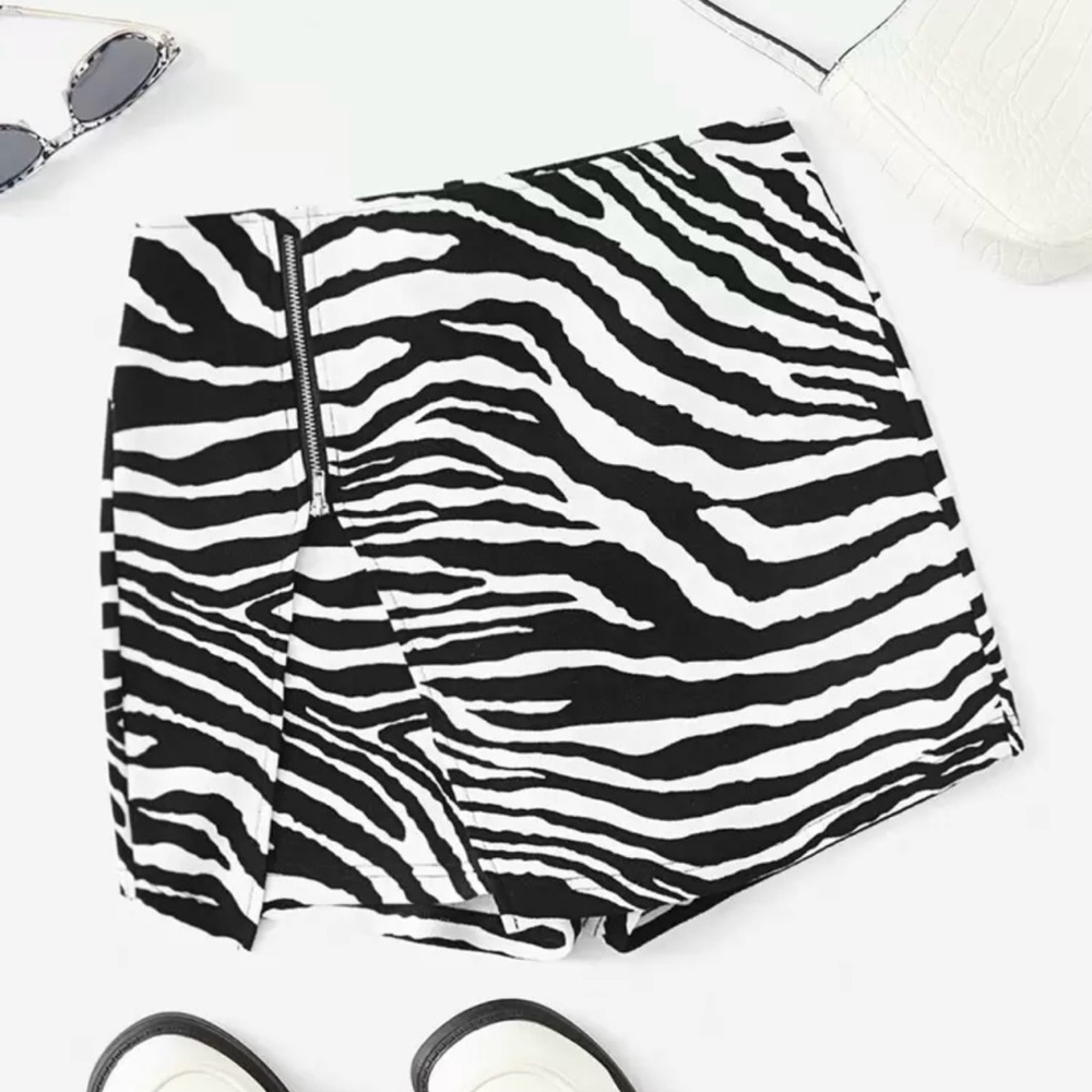 ‼️‼️‼️ SOLD ‼️‼️‼️Zebra Print Women's Shorts
